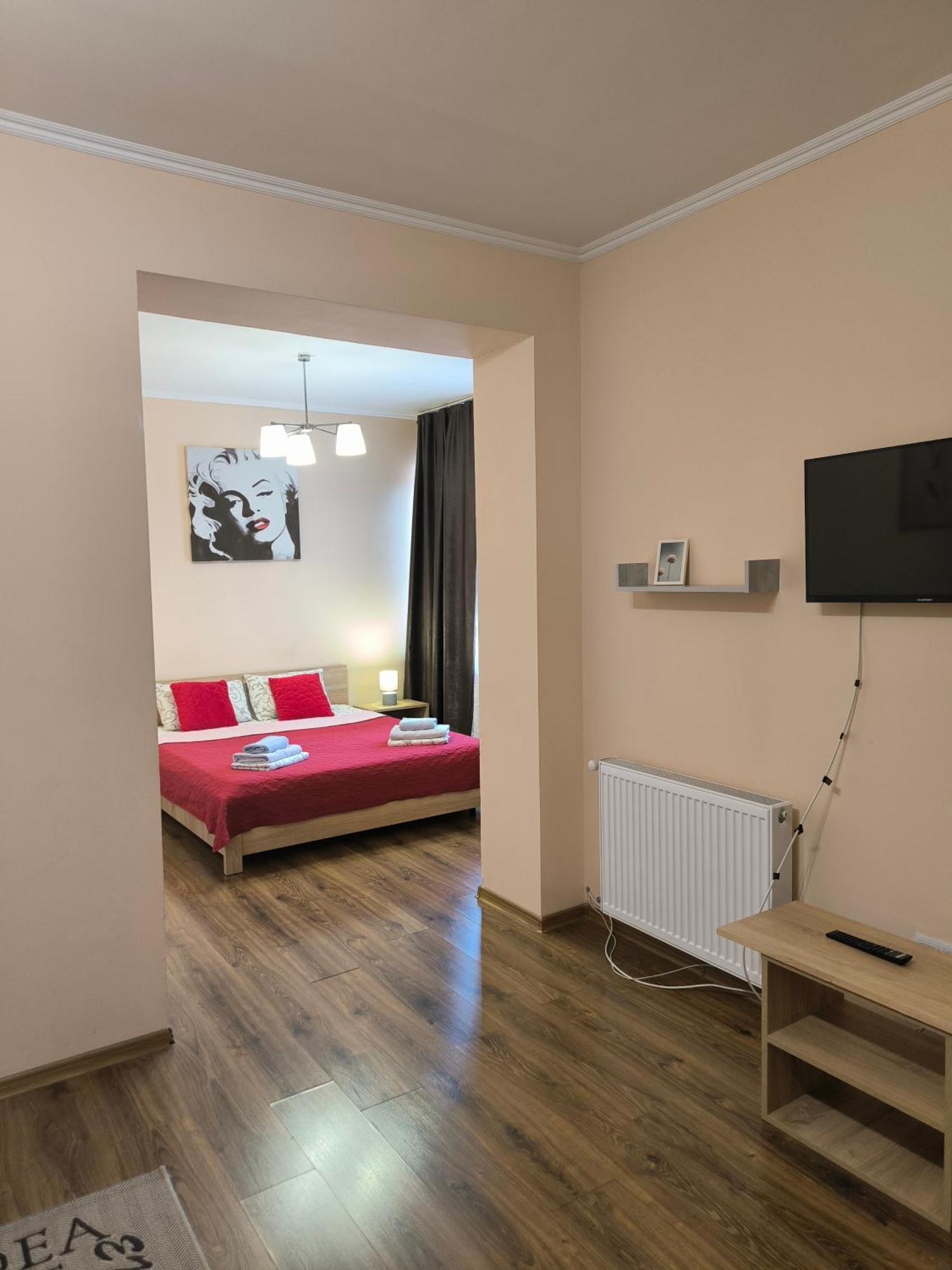 Apartments Domovik Мостова 5 Кв 37 Mukacheve Exterior photo